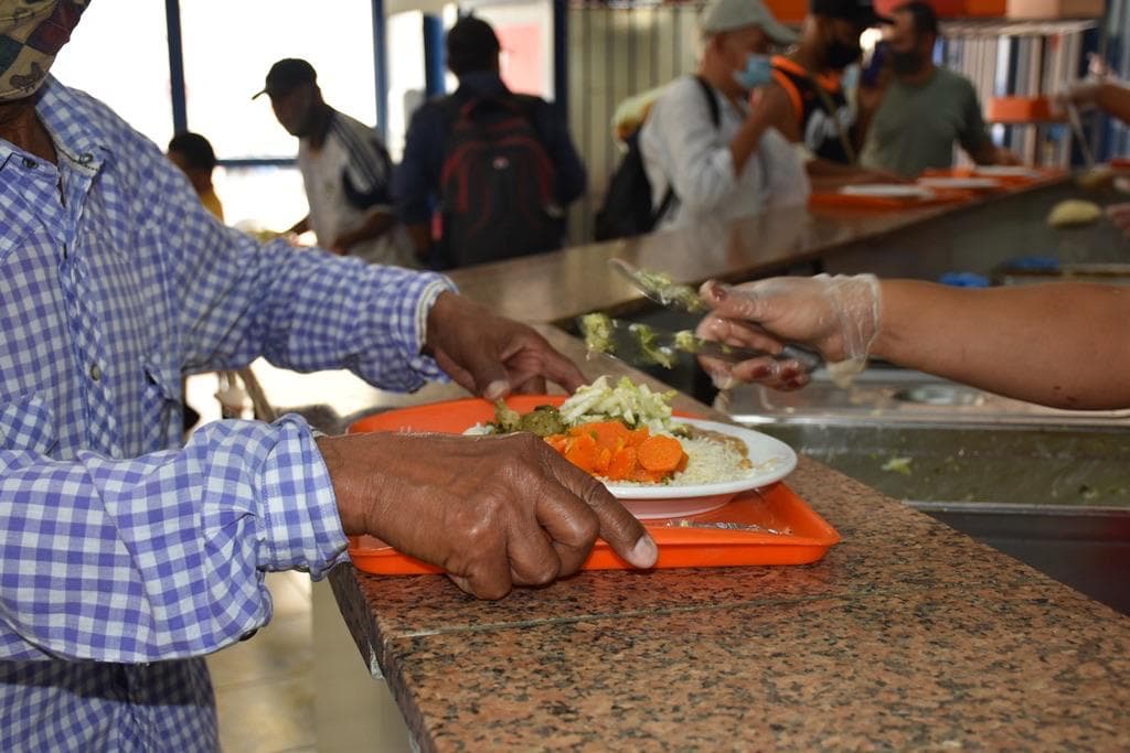 Bom Prato oferece cardápio especial no Dia dos Pais