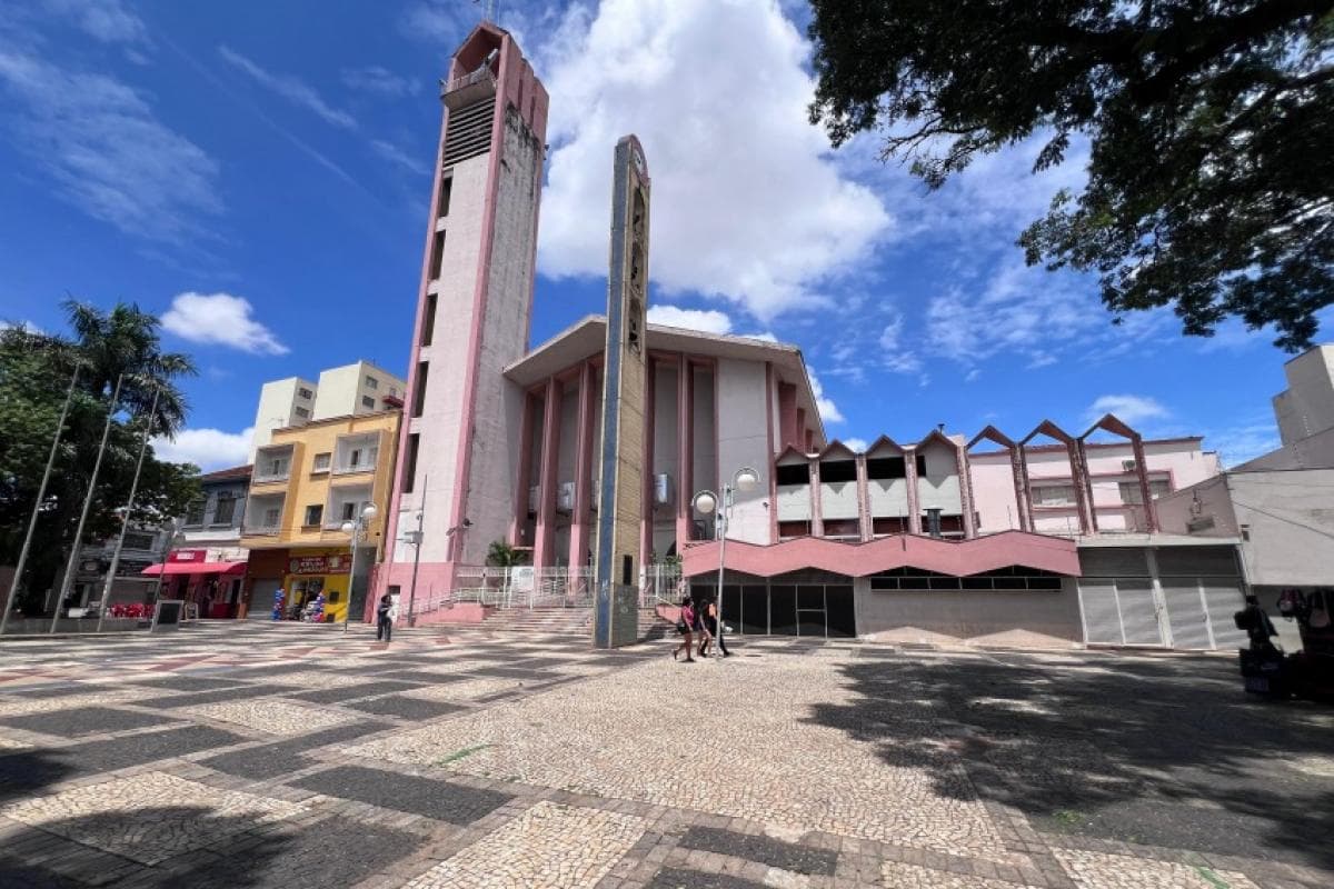 Homem é agredido e roubado na Praça Rui Barbosa
