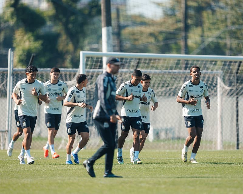 Santos viaja ao Equador sem Neymar e Barbosa