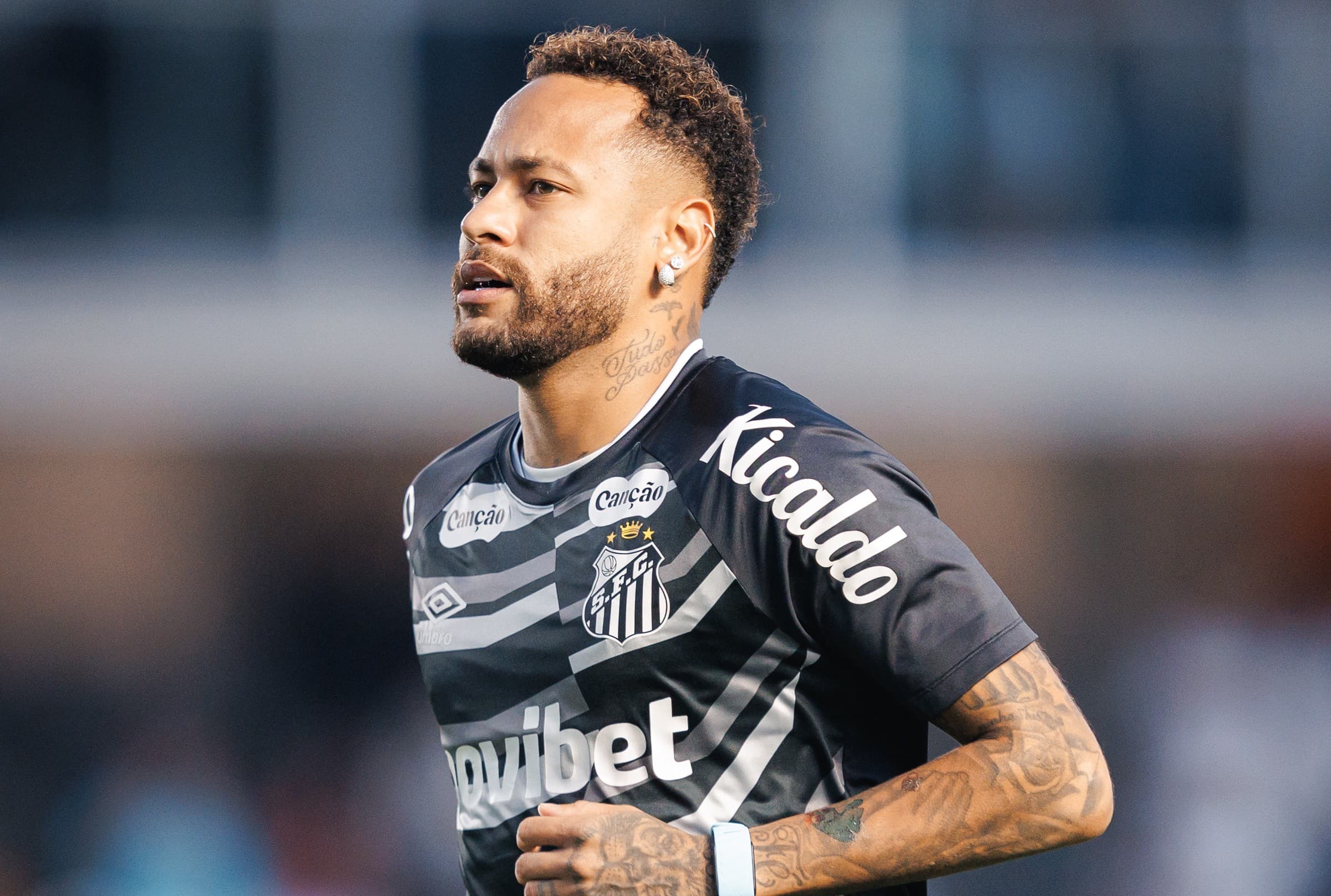 Neymar contra Palmeiras é dúvida no Santos