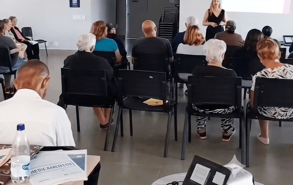 Procon Marília orienta idosos contra golpes nas ruas
