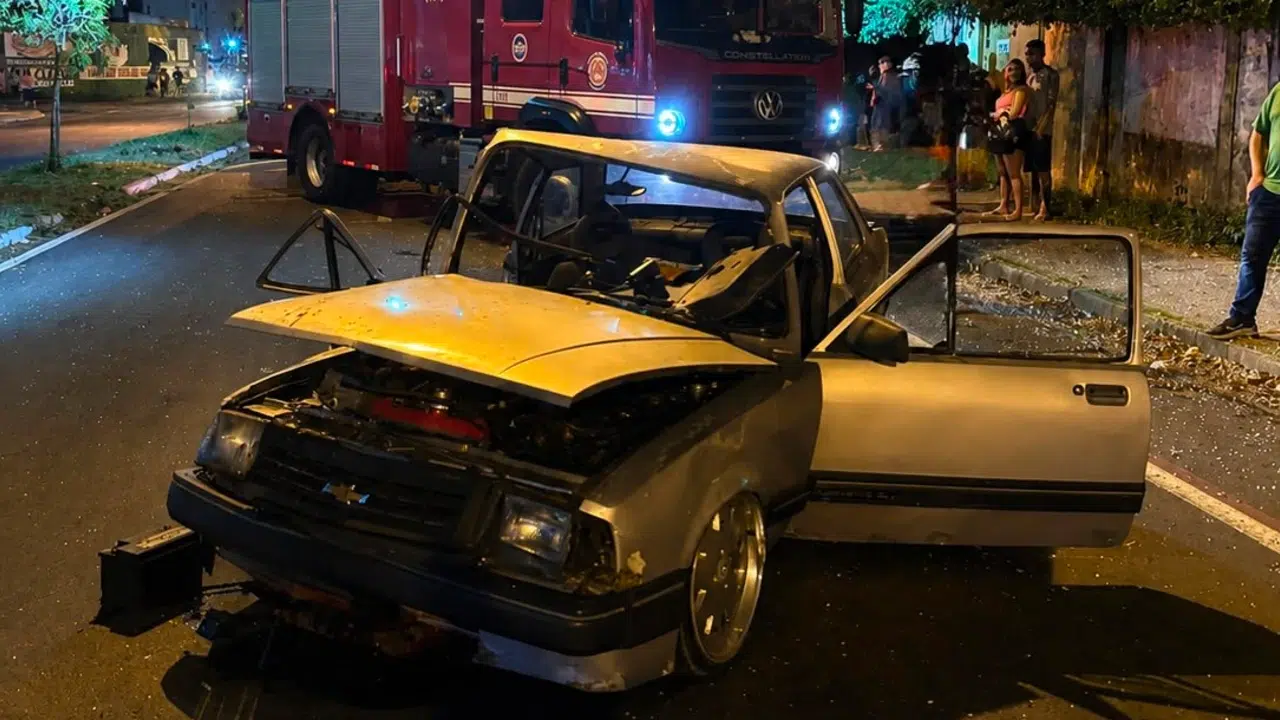 Acidente na Avenida 80-A fere três, incluindo bebê
