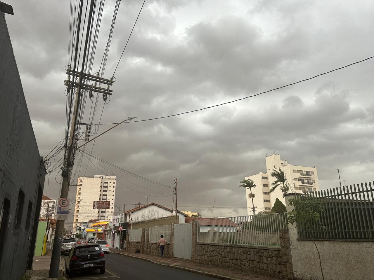 Defesa Civil emite alerta vermelho para ventos em Rio Claro