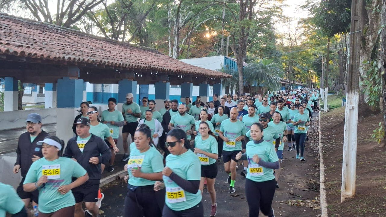 Franca Run reúne 800 corredores no Fernando Costa
