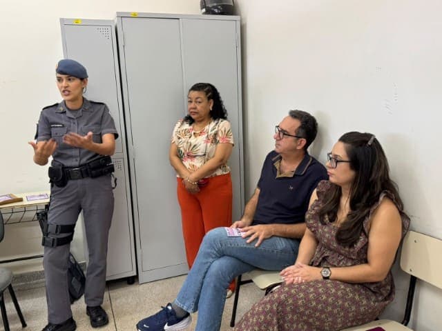 Cabine Lilás orienta mulheres sobre proteção em Prudente