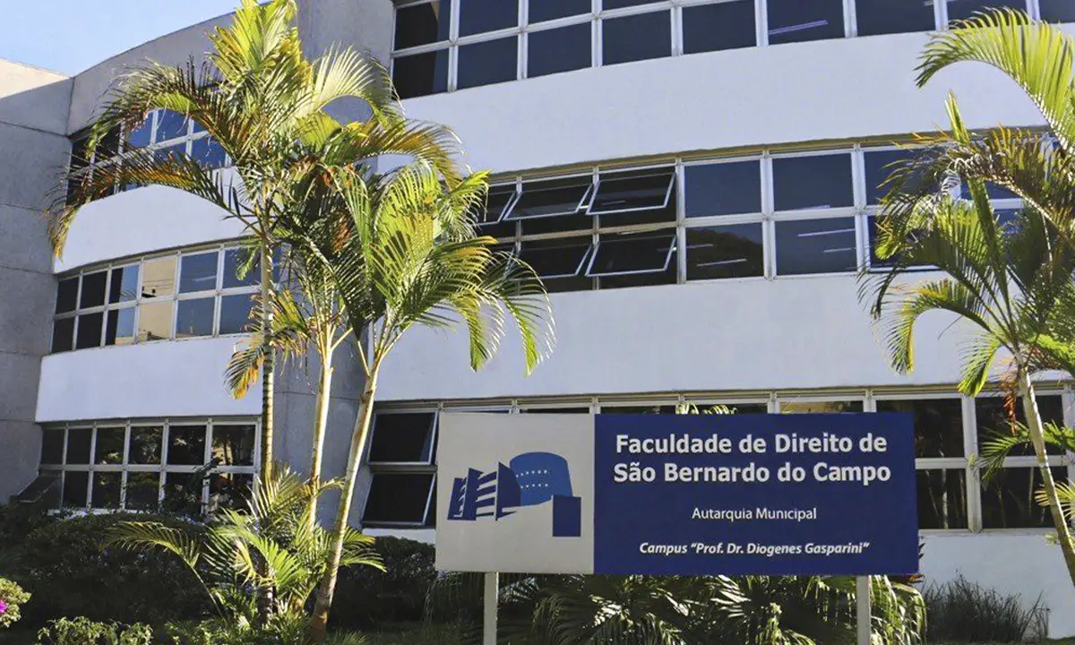 São Bernardo abre 20 bolsas integrais em Direito