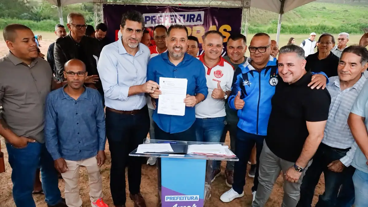 Mauá inicia obras de escola e campo de futebol