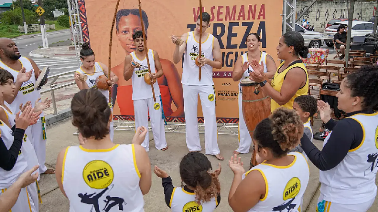 Praia Grande sedia 6ª Semana Tereza de Benguela
