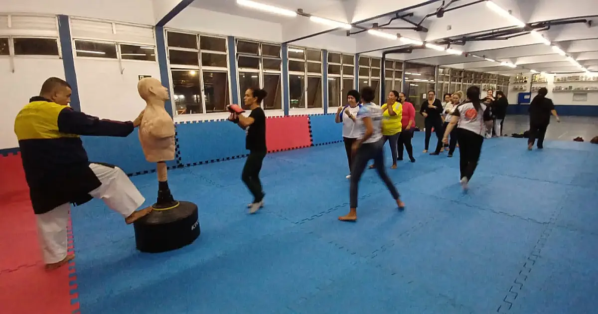 Guarujá oferece Krav Maga gratuito para mulheres
