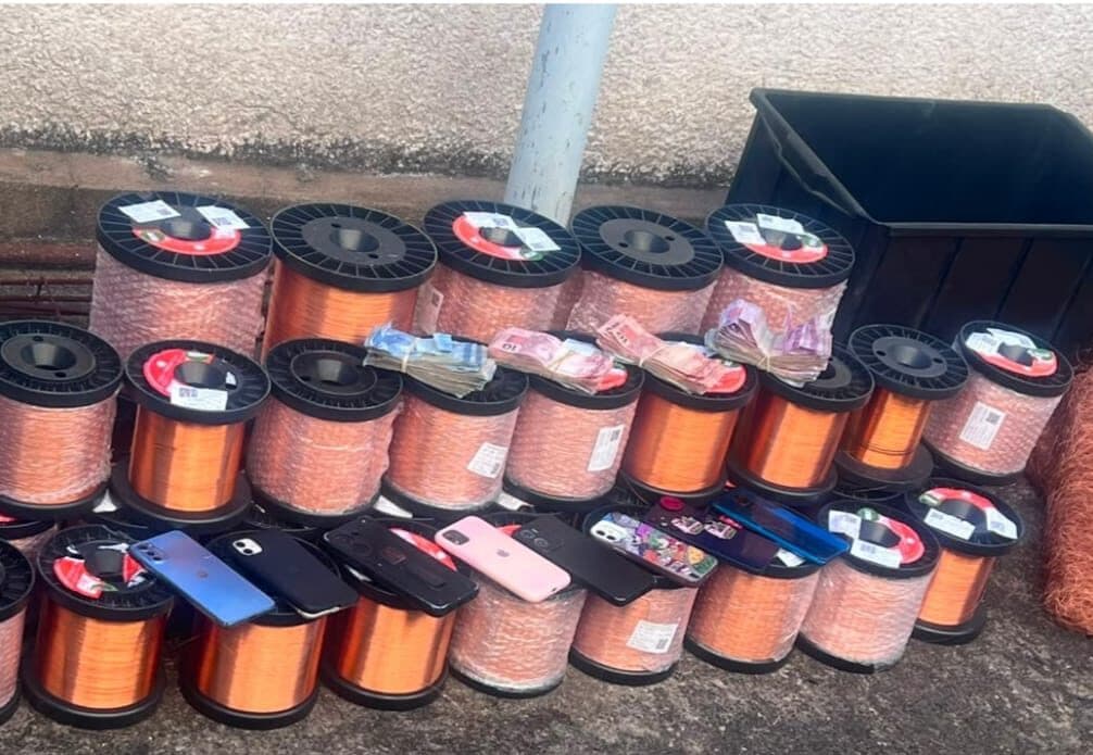 PM prende dois por furto de cobre em Garça