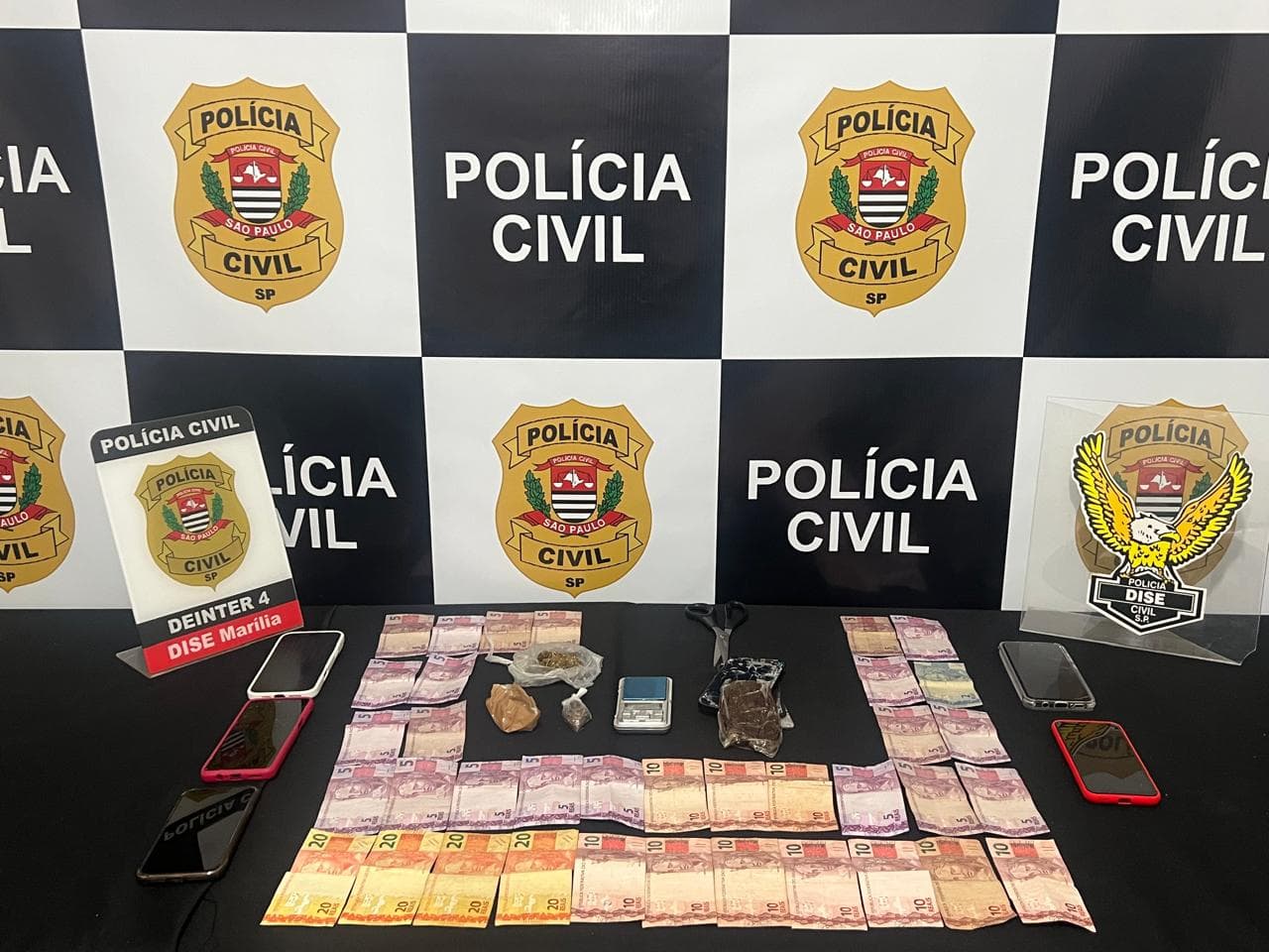 Suspeito de gerenciar tráfico é preso na Vila Real