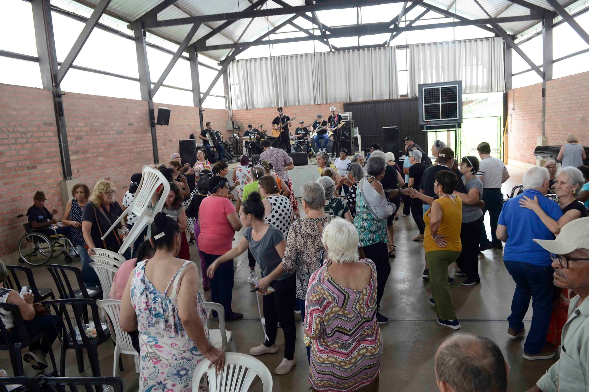 Dia Nacional do Idoso reúne cerca de 280 pessoas em Piracicaba
