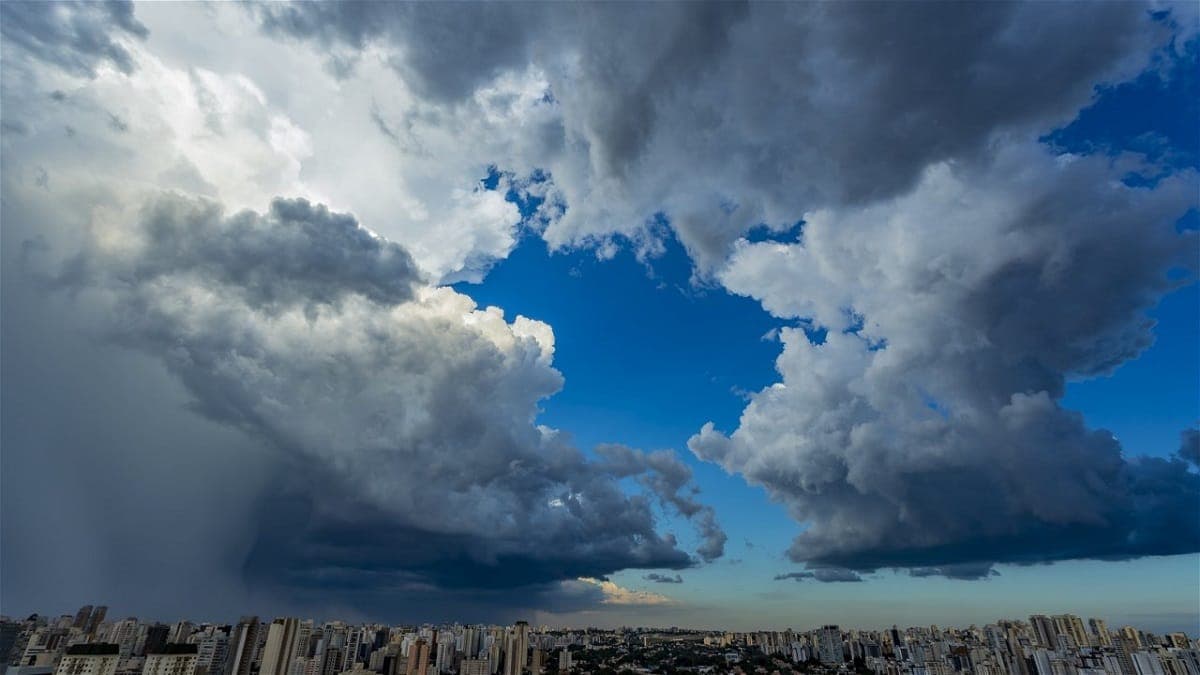 Alerta de temporal: São Pedro terá chuva e risco de trovoadas neste domingo