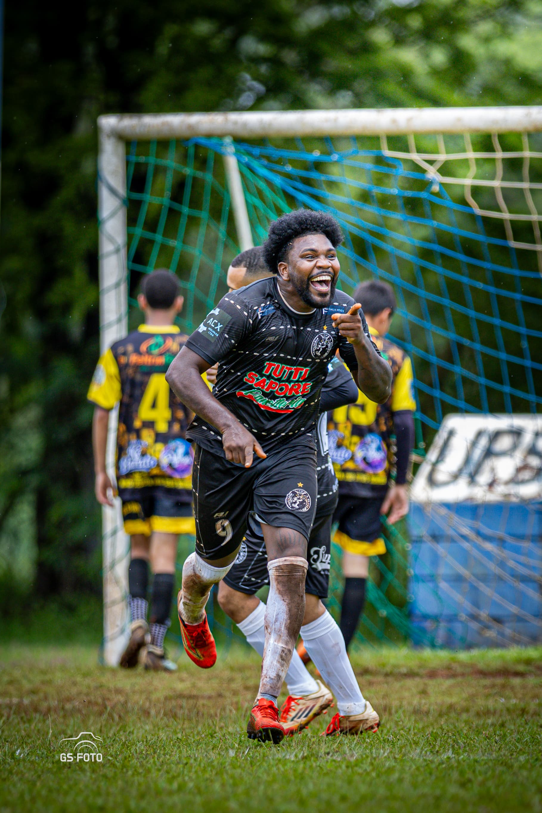 APESAR DAS FORTES CHUVAS, RODADA É MARCADA POR GOLS E EMOÇÃO