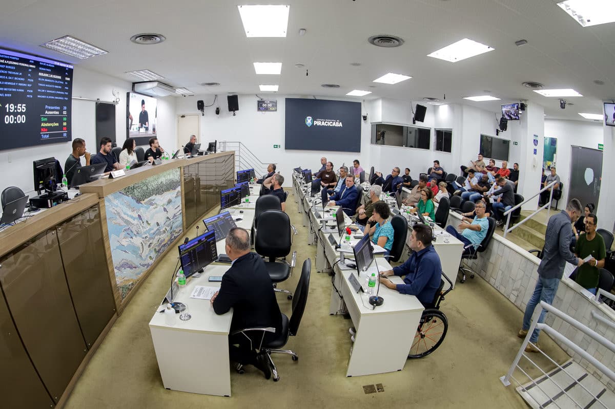 Câmara aprova 19 proposituras durante a 41ª sessão