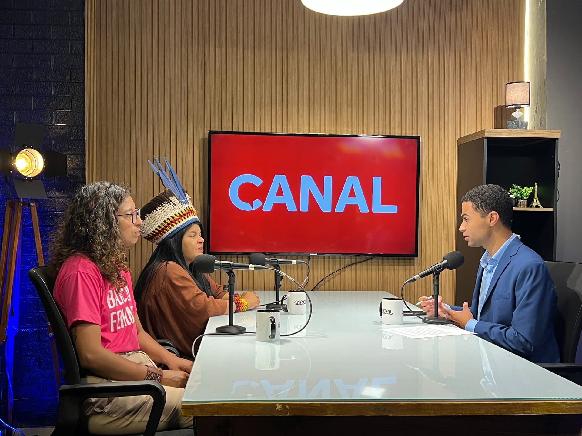 Ex-ministra Sônia Guajajara e Raquel Gualberto, do PSOL, discutem clima e políticas para mulheres no Política em Pauta