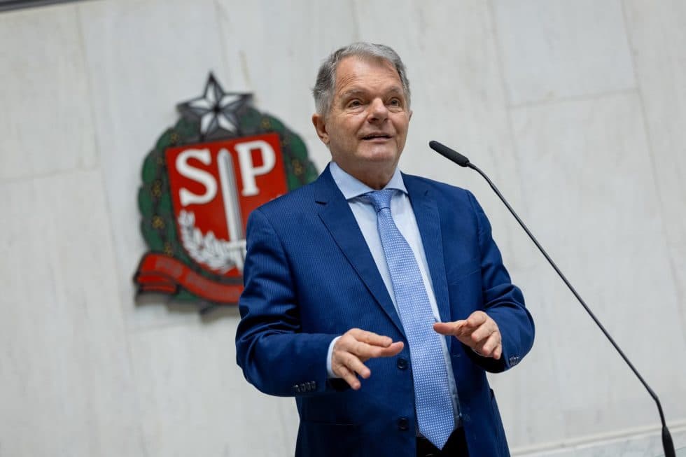 Mauro Bragato defende socorro financeiro às Santas Casas e cobra reforço na saúde regionalizada para 2027
