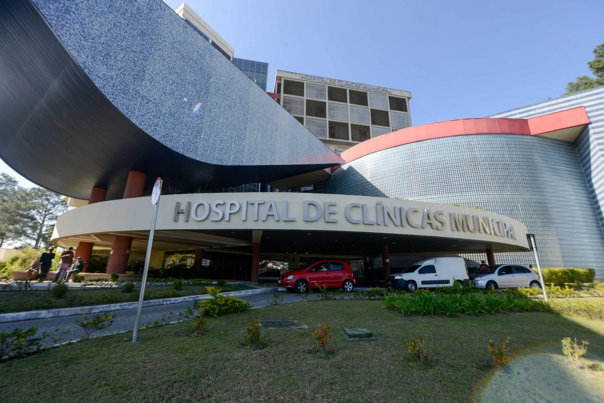 Oftalmologista condenado a 40 anos por cegueira em pacientes