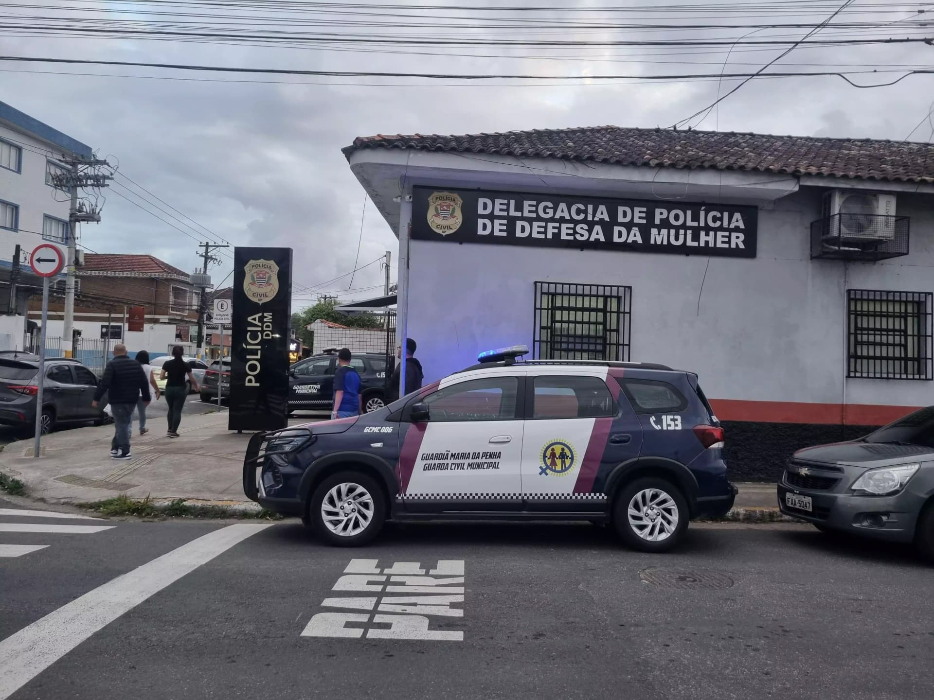 Filho agride mãe após ela registrar boletim