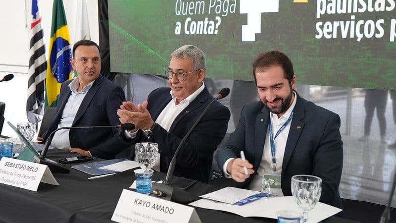 Vice-governador assume pauta de São Vicente no Estado