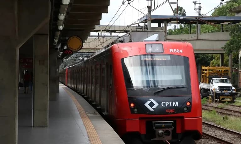 Incêndio em subestação afeta linhas da CPTM