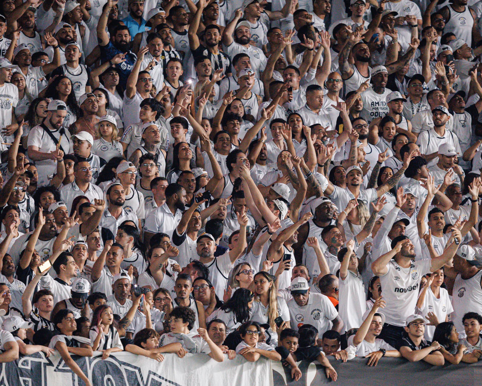 Ingressos esgotados para clássico Santos x Palmeiras