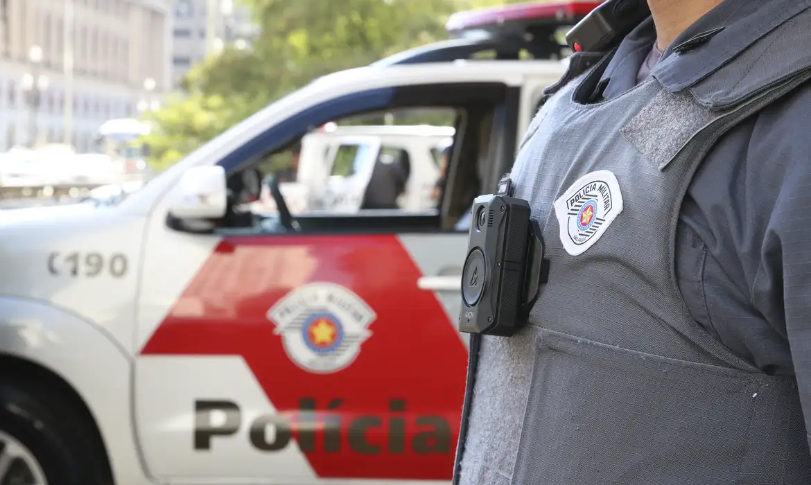 Suspeito preso após furtar ferramentas na zona Leste