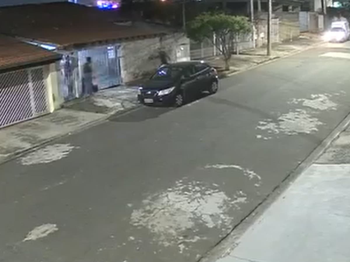Família é assaltada por homem armado em Campinas