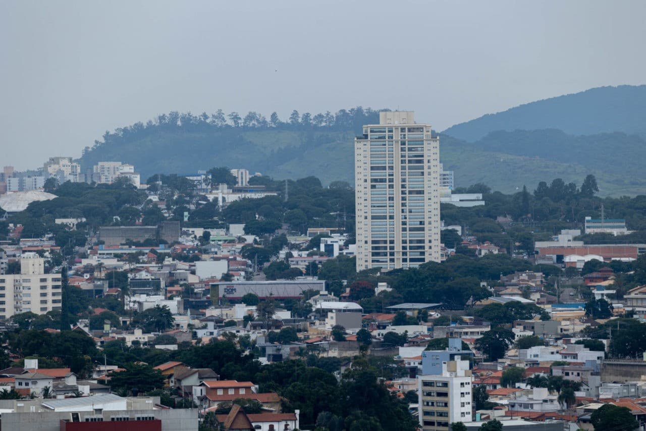 Frente fria chega a Jundiaí com ventos de 60 km/h