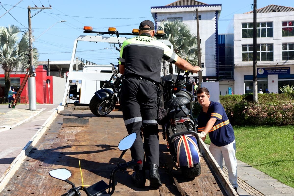 Praia Grande apreende 313 veículos elétricos irregulares