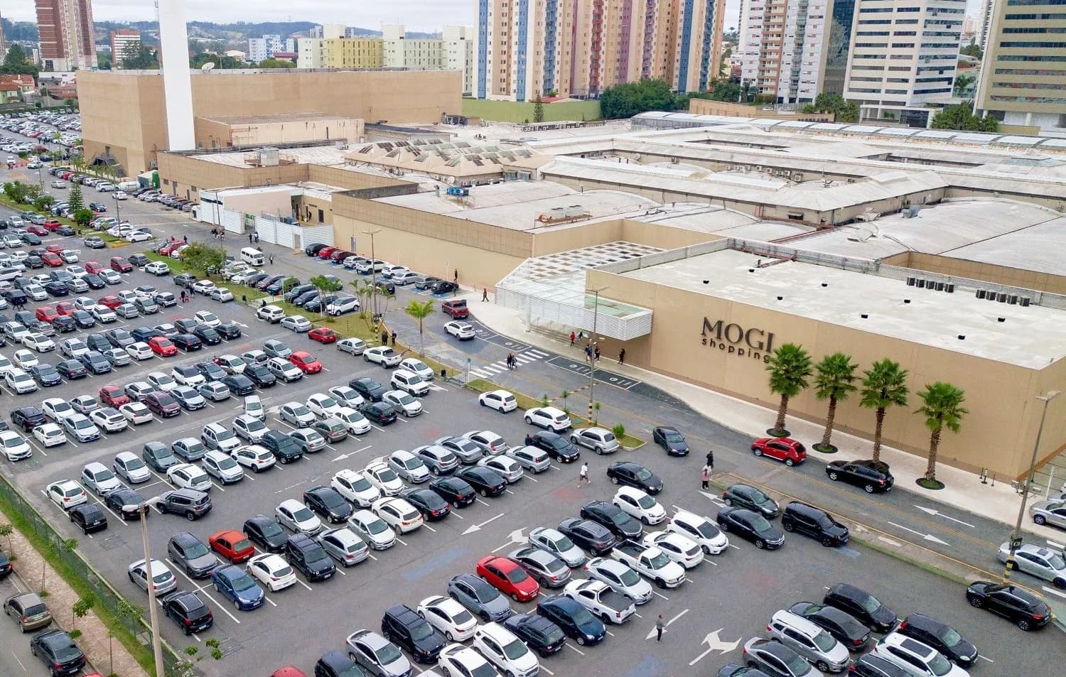 Shoppings do Alto Tietê oferecem 81 vagas de emprego