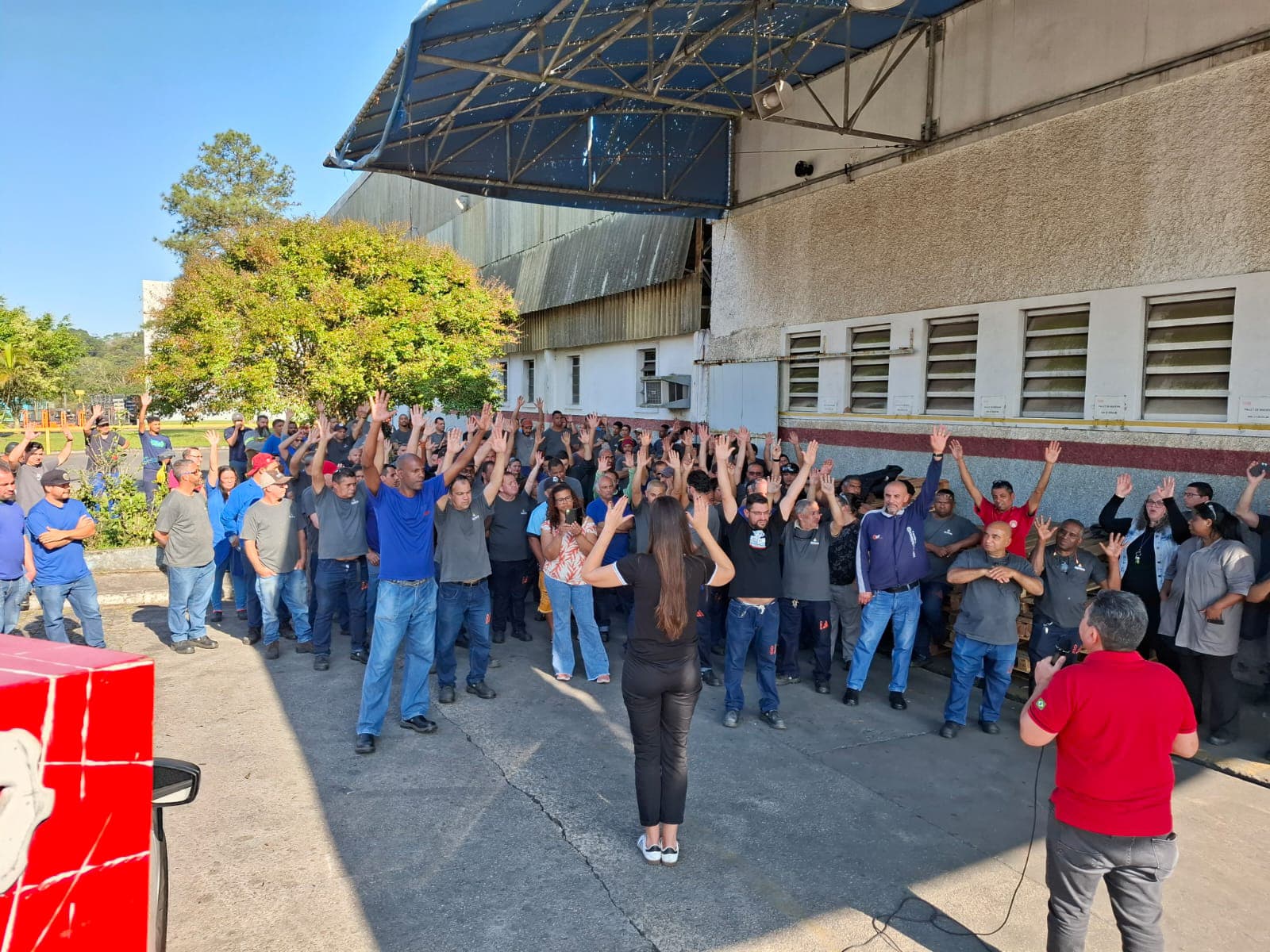 Trabalhadores da Ausus conquistam PLR maior após mobilização