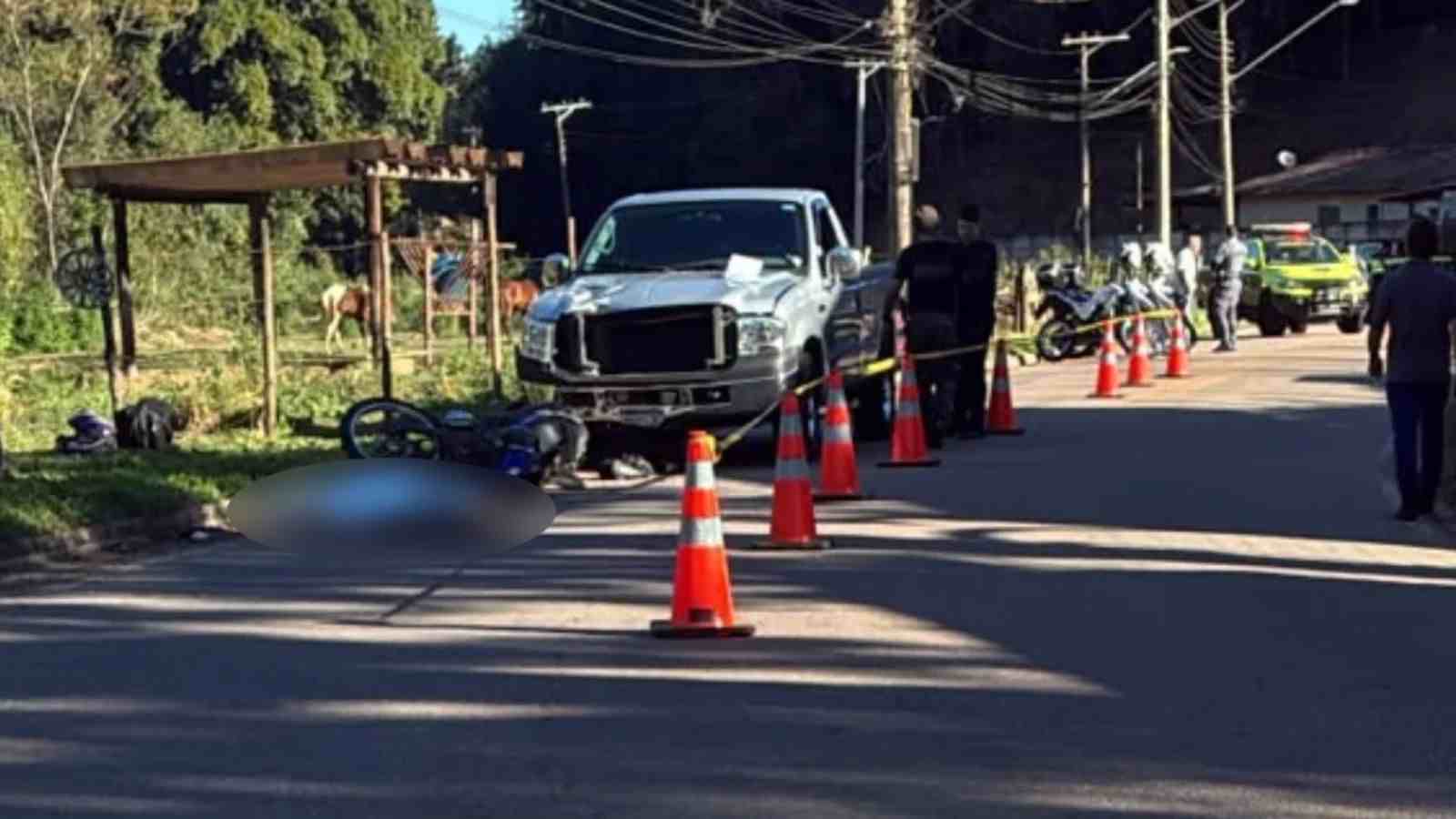 Motociclista morre em colisão com caminhonete no Caxambu