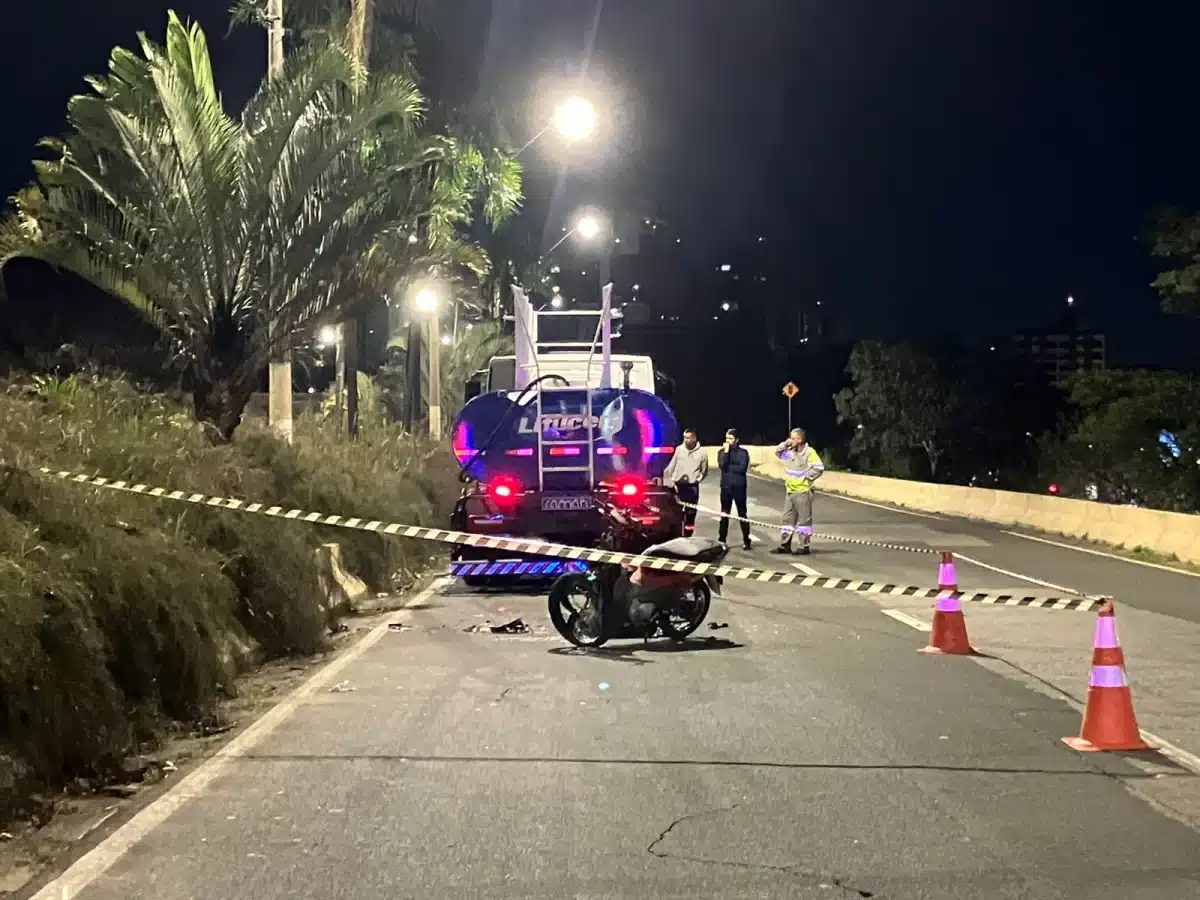 Motociclista morre em colisão com caminhão no Taquaral