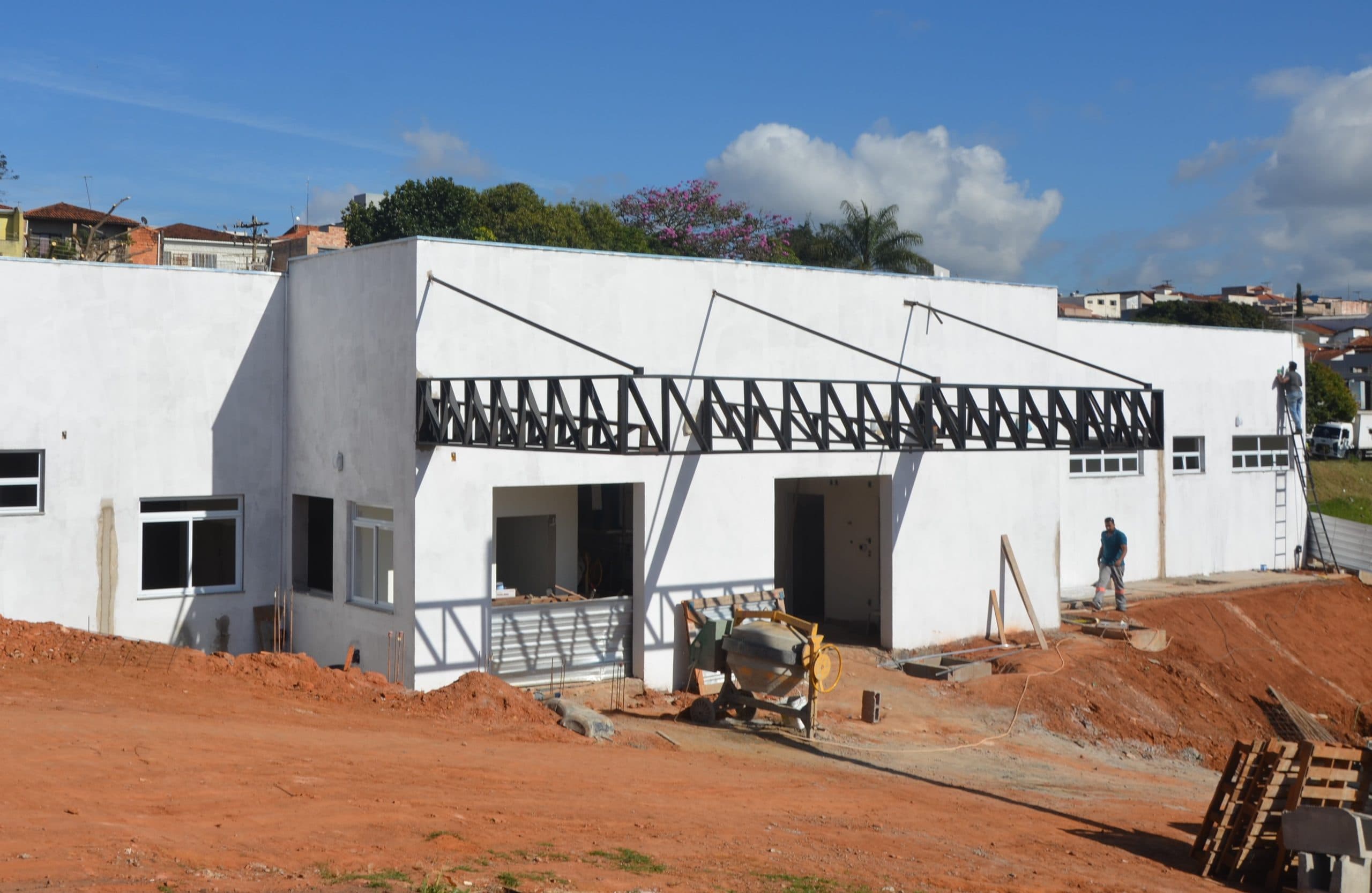Nova UBS do Jardim Palma avança para pintura externa