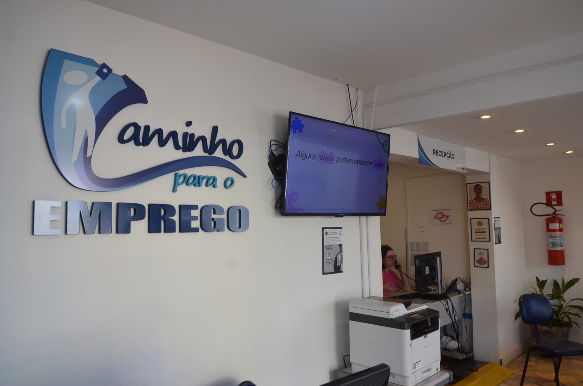 Franca amplia cursos gratuitos de IA com SENAI