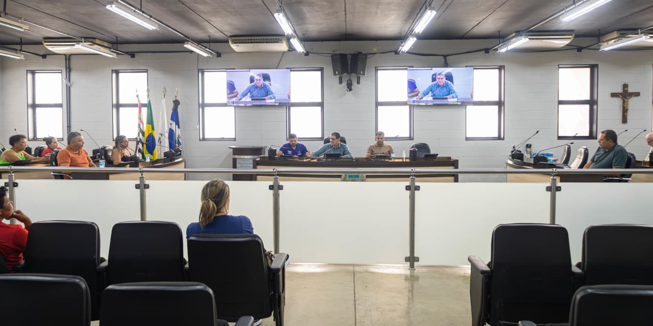 Câmara Municipal debate zeladoria nos cemitérios da cidade